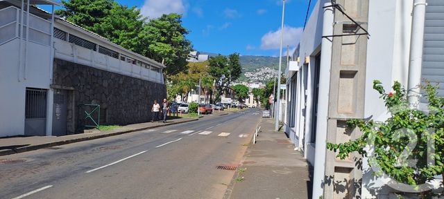 maison à louer - 7 pièces - 174.23 m2 - ST DENIS - 974 - REUNION - Century 21 Chaussée Royale