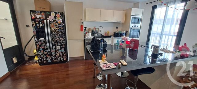 maison à louer - 7 pièces - 174.23 m2 - ST DENIS - 974 - REUNION - Century 21 Chaussée Royale