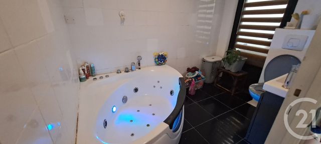 maison à louer - 7 pièces - 174.23 m2 - ST DENIS - 974 - REUNION - Century 21 Chaussée Royale