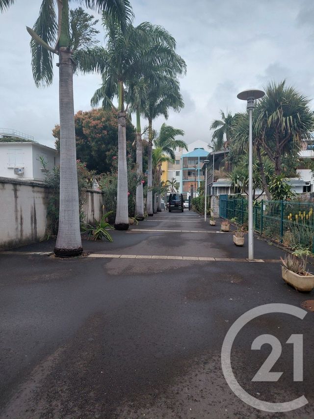 Appartement F2 à louer ST DENIS