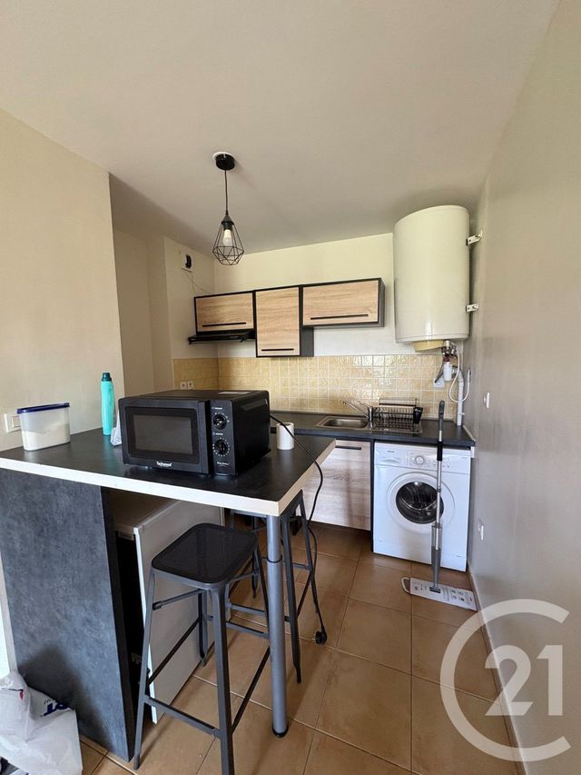 Appartement F1 à louer ST DENIS