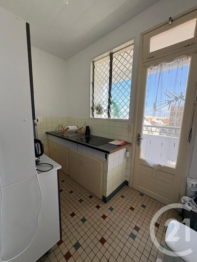 Appartement Studio à louer - 1 pièce - 31.1 m2 - ST DENIS - 974 - REUNION - Century 21 Chaussée Royale