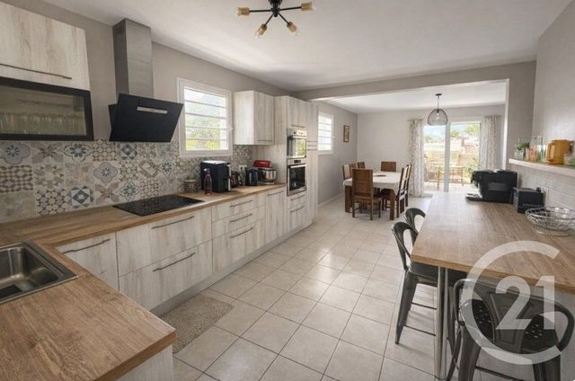 maison à louer - 5 pièces - 164.6 m2 - ST DENIS - 974 - REUNION - Century 21 Chaussée Royale