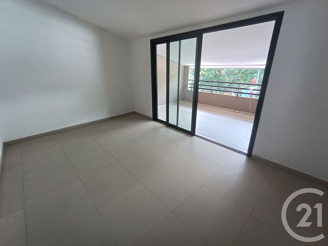 Appartement F3 à louer - 3 pièces - 87.46 m2 - ST LEU - 974 - REUNION - Century 21 Chaussée Royale