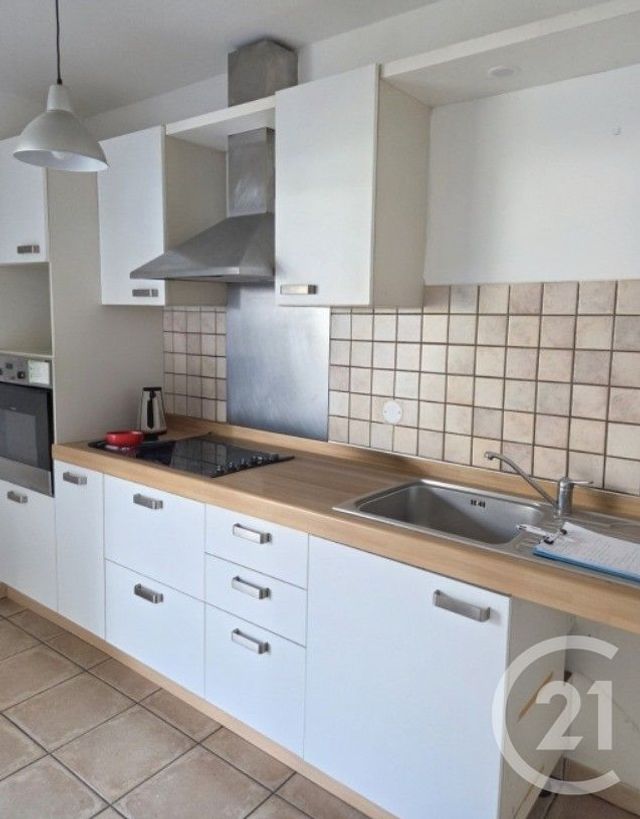Appartement F4 à louer - 4 pièces - 78.92 m2 - ST DENIS - 974 - REUNION - Century 21 Chaussée Royale