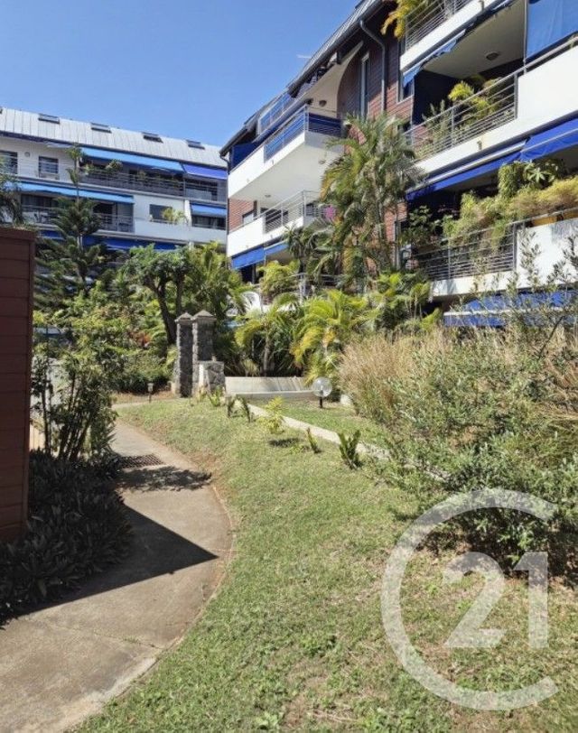 Appartement F4 à louer - 4 pièces - 78.92 m2 - ST DENIS - 974 - REUNION - Century 21 Chaussée Royale