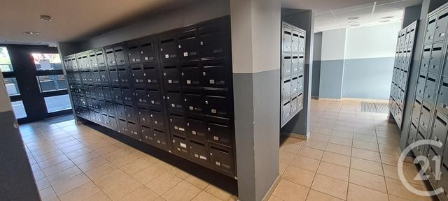 Appartement F1 à louer - 1 pièce - 23.24 m2 - ST DENIS - 974 - REUNION - Century 21 Chaussée Royale