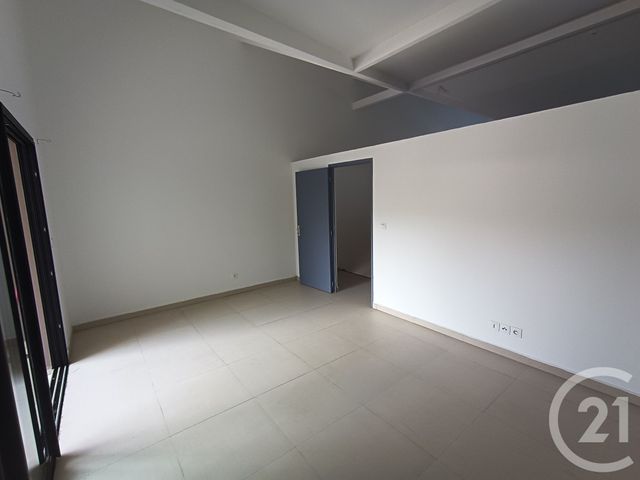 Appartement F3 à louer - 3 pièces - 98.0 m2 - ST LEU - 974 - REUNION - Century 21 Chaussée Royale