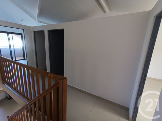 Appartement F3 à louer - 3 pièces - 98.0 m2 - ST LEU - 974 - REUNION - Century 21 Chaussée Royale