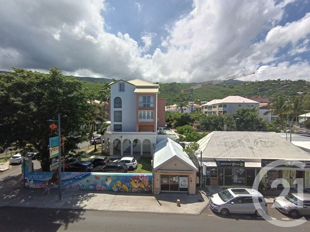 Appartement F3 à louer - 3 pièces - 98.0 m2 - ST LEU - 974 - REUNION - Century 21 Chaussée Royale