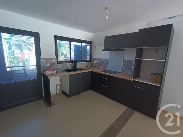 Appartement F3 à louer - 3 pièces - 85.94 m2 - ST LEU - 974 - REUNION - Century 21 Chaussée Royale