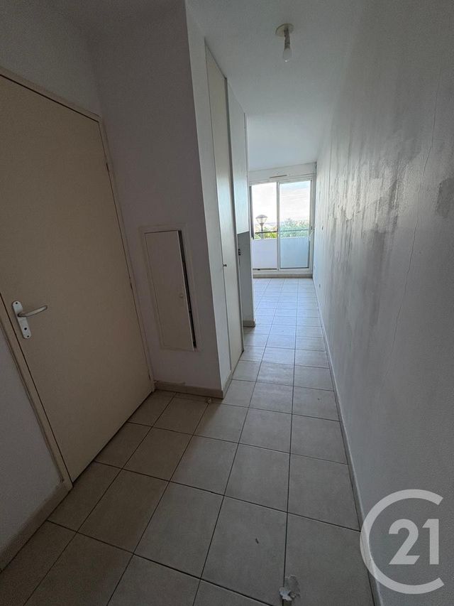 Appartement F1 à louer - 1 pièce - 20.3 m2 - ST DENIS - 974 - REUNION - Century 21 Chaussée Royale