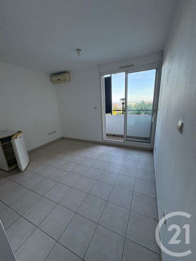 Appartement F1 à louer - 1 pièce - 20.3 m2 - ST DENIS - 974 - REUNION - Century 21 Chaussée Royale