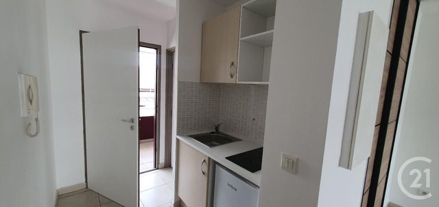 Appartement Studio à louer - 1 pièce - 23.99 m2 - ST DENIS - 974 - REUNION - Century 21 Chaussée Royale