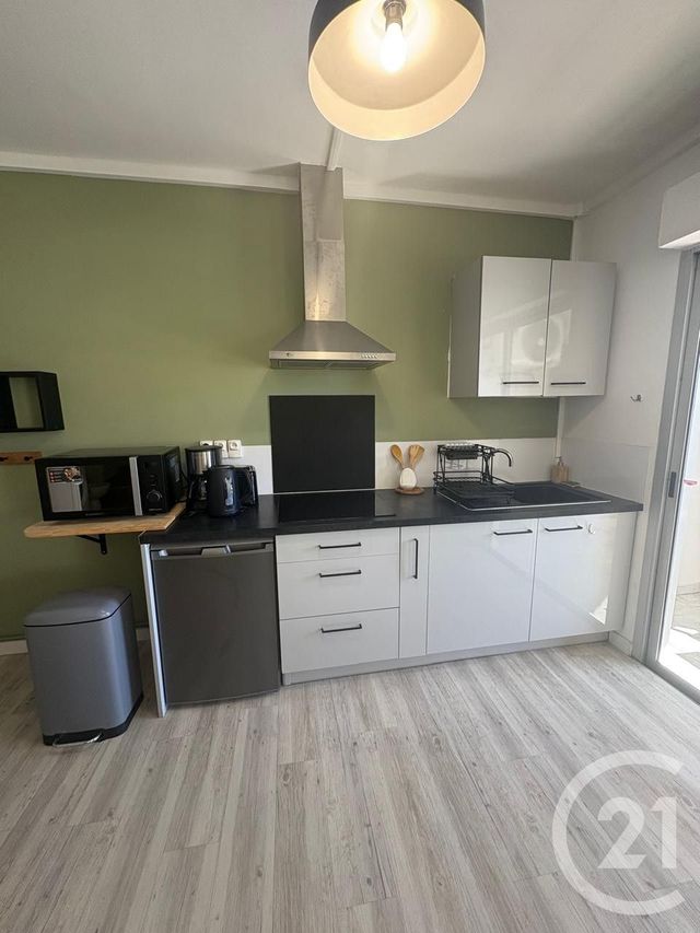 Appartement F1 à louer - 1 pièce - 34.0 m2 - ST DENIS - 974 - REUNION - Century 21 Chaussée Royale