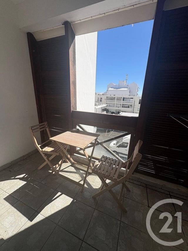 Appartement F1 à louer - 1 pièce - 34.0 m2 - ST DENIS - 974 - REUNION - Century 21 Chaussée Royale