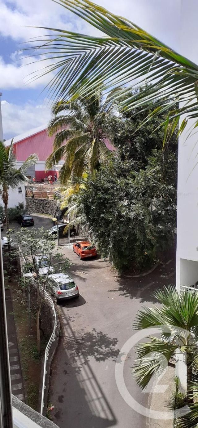 Appartement F3 à louer - 3 pièces - 54.1 m2 - ST DENIS - 974 - REUNION - Century 21 Chaussée Royale