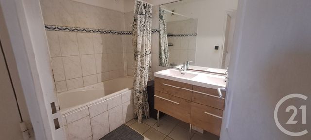 Appartement F4 à louer - 4 pièces - 64.77 m2 - ST DENIS - 974 - REUNION - Century 21 Chaussée Royale