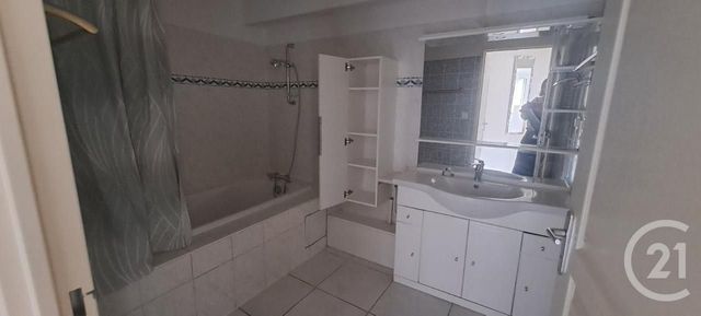 Appartement F3 à louer - 3 pièces - 75.41 m2 - ST DENIS - 974 - REUNION - Century 21 Chaussée Royale