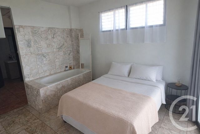 Appartement F2 à louer - 2 pièces - 40.82 m2 - ST DENIS - 974 - REUNION - Century 21 Chaussée Royale