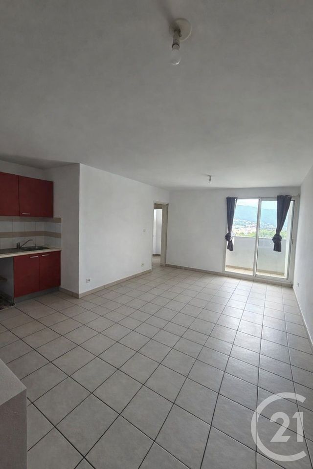 Appartement F2 à louer - 2 pièces - 43.34 m2 - ST DENIS - 974 - REUNION - Century 21 Chaussée Royale