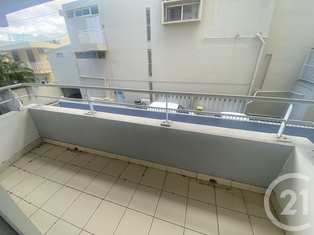 Appartement F3 à louer - 3 pièces - 68.16 m2 - ST DENIS - 974 - REUNION - Century 21 Chaussée Royale