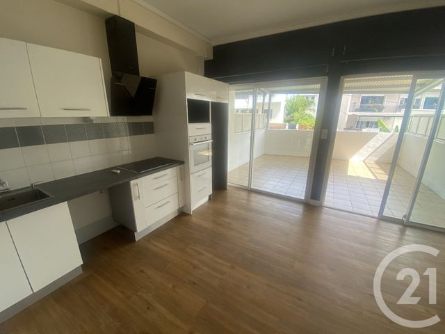 Appartement F3 à louer - 3 pièces - 68.16 m2 - ST DENIS - 974 - REUNION - Century 21 Chaussée Royale