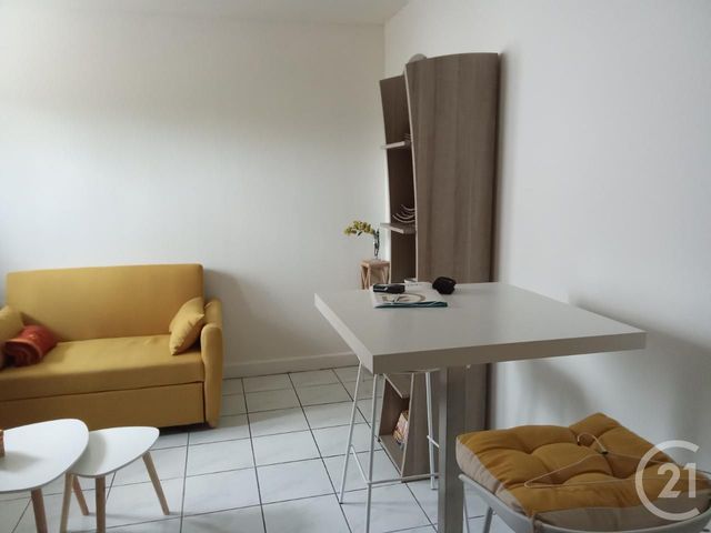 Appartement Studio à louer - 1 pièce - 23.4 m2 - ST DENIS - 974 - REUNION - Century 21 Chaussée Royale