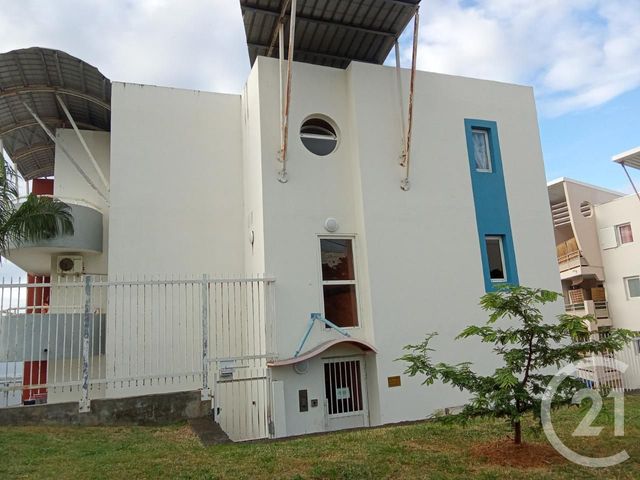 Appartement Studio à louer ST DENIS