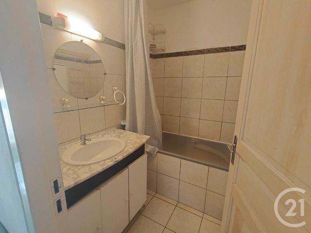 Appartement F2 à louer - 2 pièces - 36.07 m2 - ST DENIS - 974 - REUNION - Century 21 Chaussée Royale