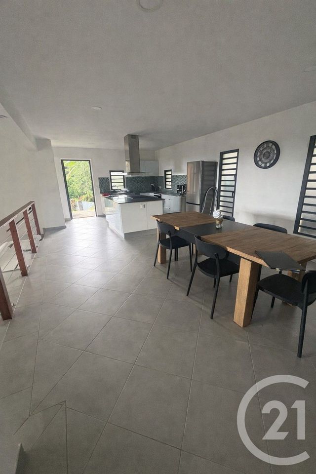 maison à louer - 4 pièces - 117.0 m2 - ST DENIS - 974 - REUNION - Century 21 Chaussée Royale