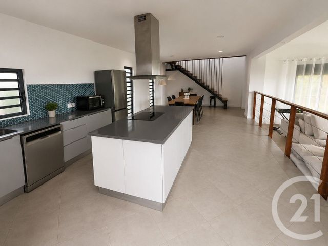 maison à louer - 4 pièces - 117.0 m2 - ST DENIS - 974 - REUNION - Century 21 Chaussée Royale