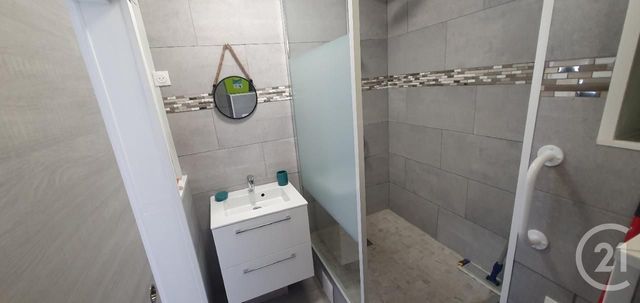 Appartement Studio à louer - 1 pièce - 23.48 m2 - ST DENIS - 974 - REUNION - Century 21 Chaussée Royale