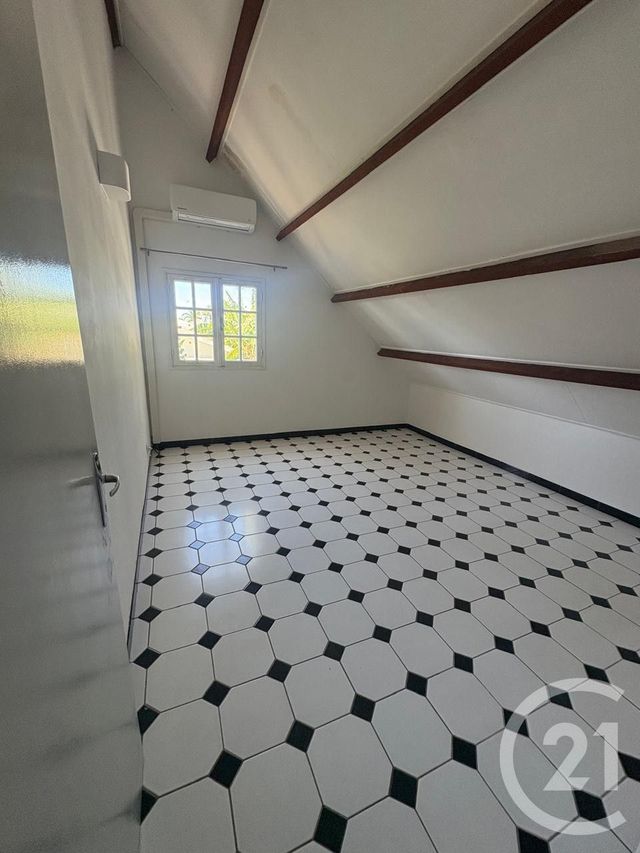 maison à louer - 5 pièces - 125.0 m2 - ST DENIS - 974 - REUNION - Century 21 Chaussée Royale