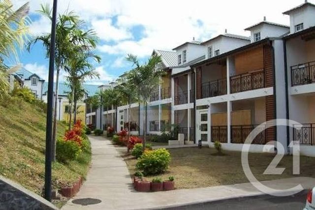 Appartement Studio à louer - 1 pièce - 23.14 m2 - ST DENIS - 974 - REUNION - Century 21 Chaussée Royale