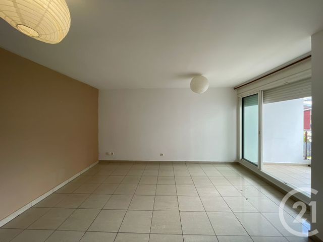 Appartement F2 à louer - 2 pièces - 42.84 m2 - ST DENIS - 974 - REUNION - Century 21 Chaussée Royale